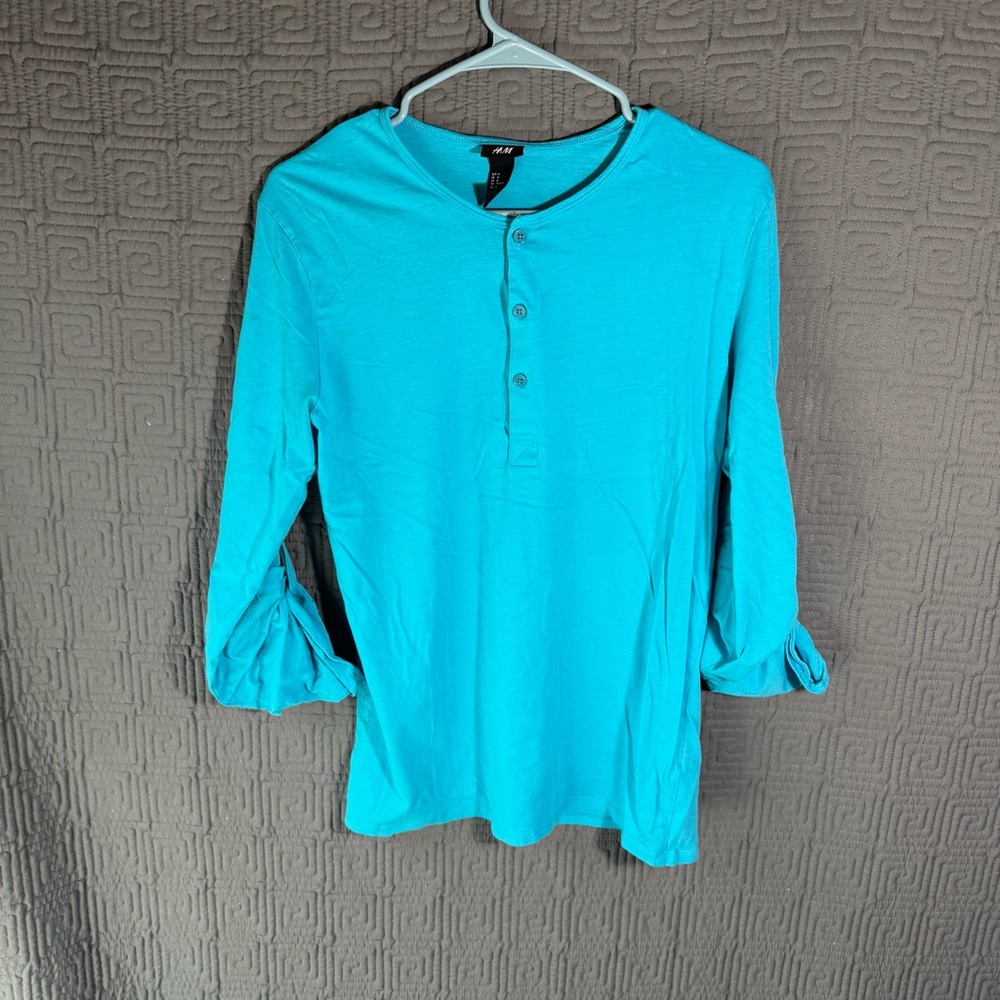 H&M Womens Henley Blouse Blue Long Sleeve Roll Tab Cuff Size Medium Top